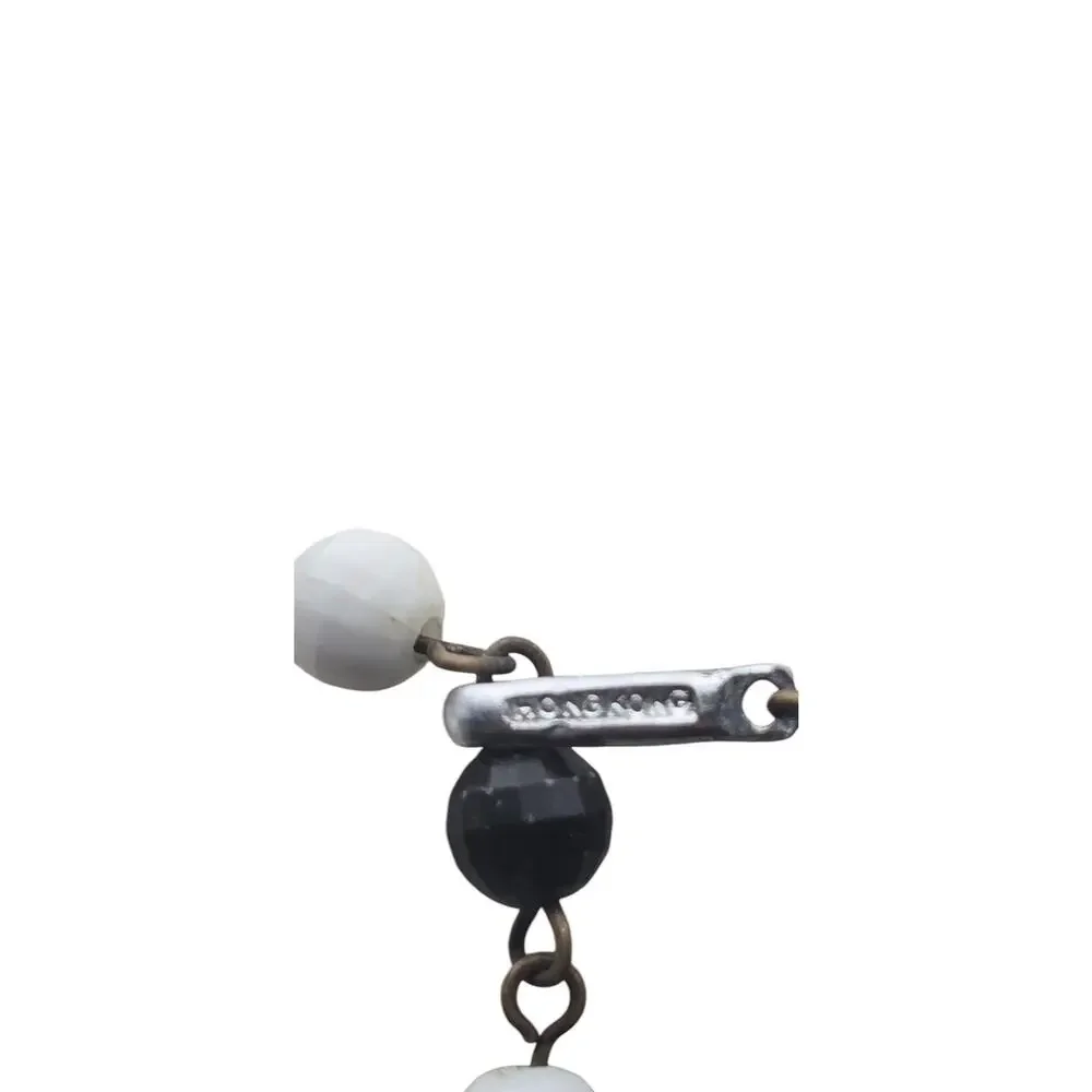 Black White Faceted Bead Necklace Choker Signed Hong Kong Vintage Mod Contrast